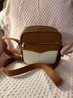 Two-Tone Tan and Cream Men's Messenger Crossbody